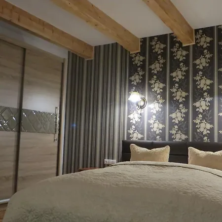 Residenz Polenia Couette-café 3*