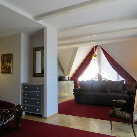 Residenz Polenia Couette-café 3*