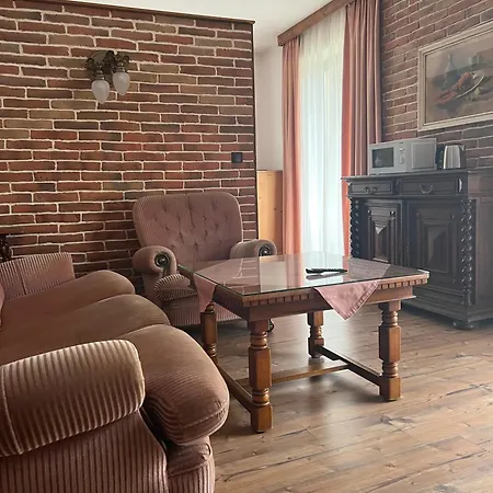 Residenz Polenia לינה וארוחת בוקר זקופאנה