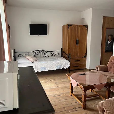 Residenz Polenia זקופאנה