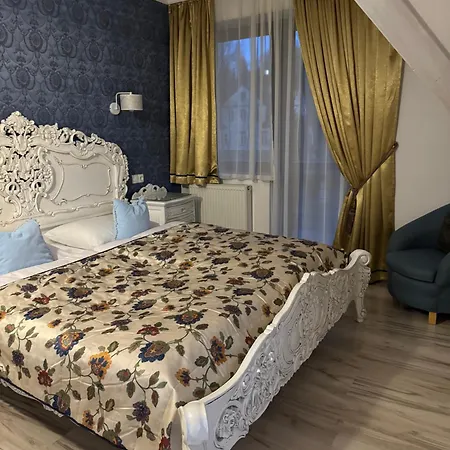 Residenz Polenia זקופאנה